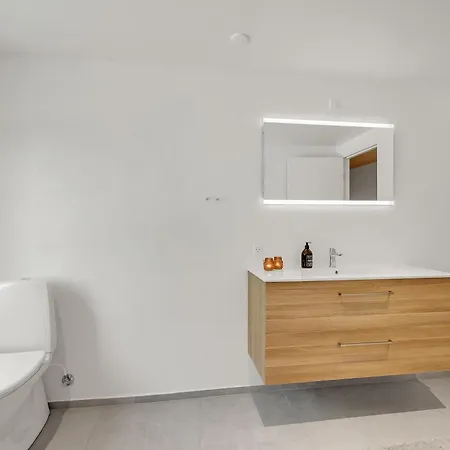 Lovely Home, Completely Renovated In 2025, In Quiet And Beautiful Surroundings Nyaraló