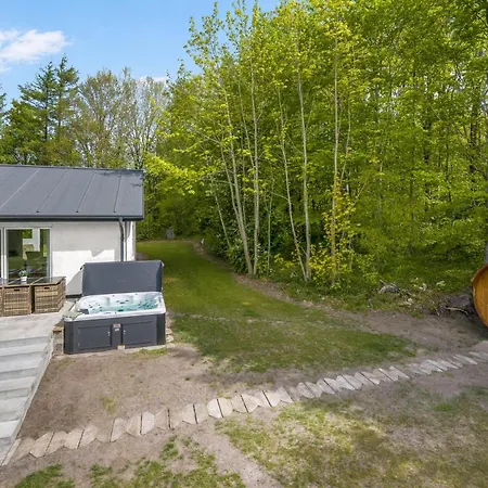 Vakantiehuis Lovely Home, Completely Renovated In 2025, In Quiet And Beautiful Surroundings